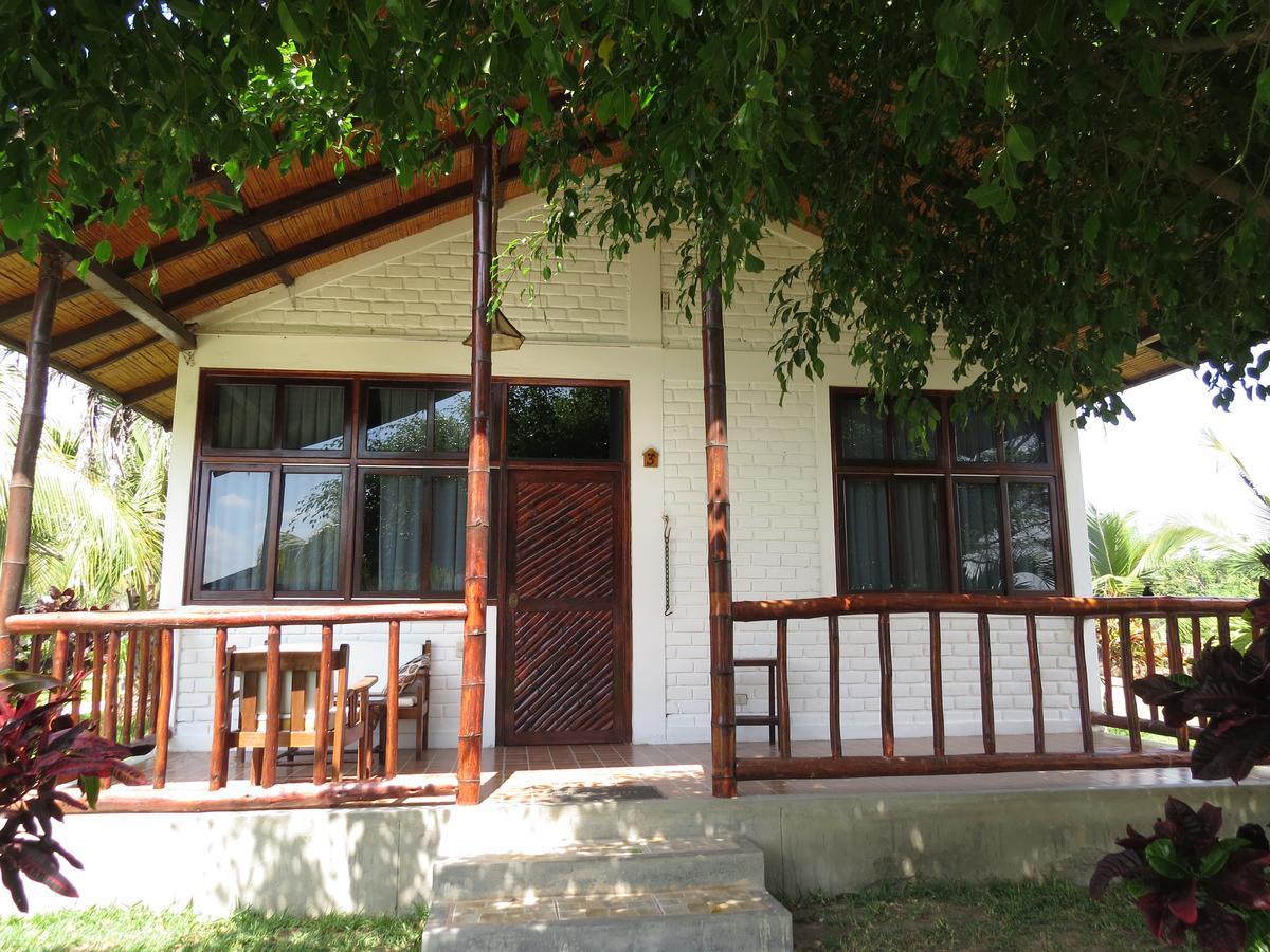 La Choza Bungalows Tambo Grande Eksteriør bilde