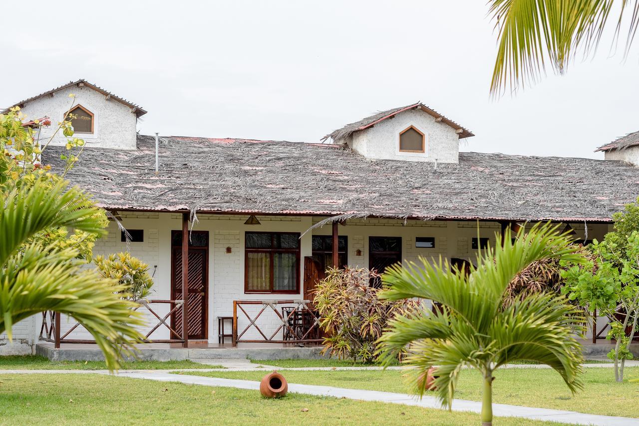 La Choza Bungalows Tambo Grande Eksteriør bilde